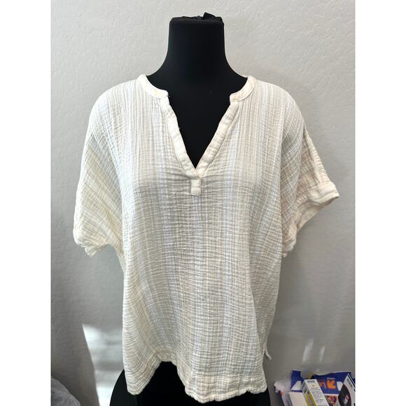 L.L. BEAN | Plus Crinkled Cotton Gauze Top V-Neck Pullover Beige Stripe | 2X - Picture 2 of 7